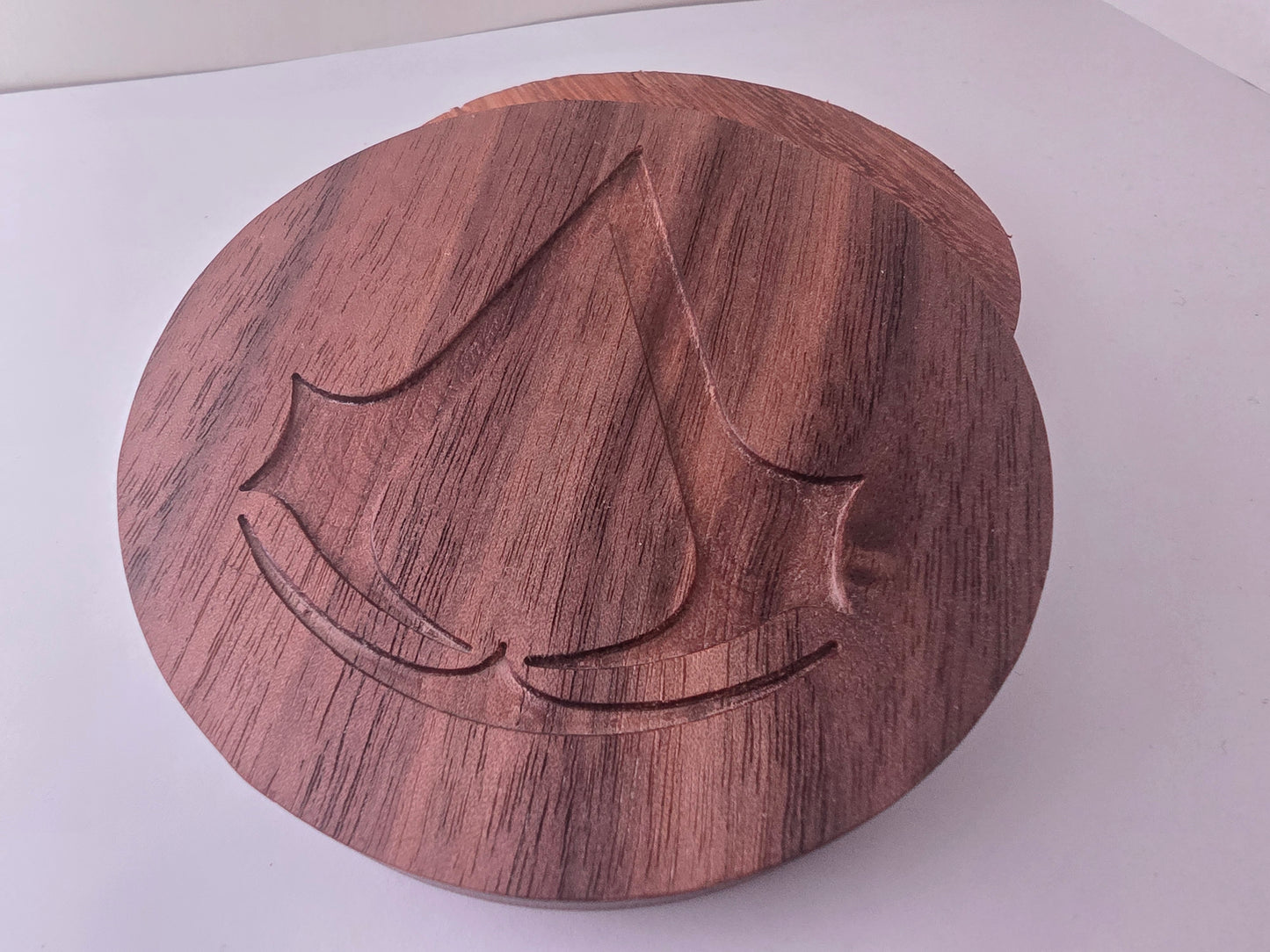 Wooden Assassin's Creed Wireless Phone Charger - 20 Watts fast Charger